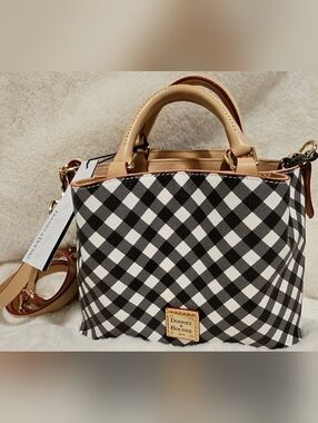 Dooney & Bourke Pebble Grain Mini Barlow